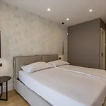 Luxury Mare & Luce Seaside Heated Pool Sauna Villa