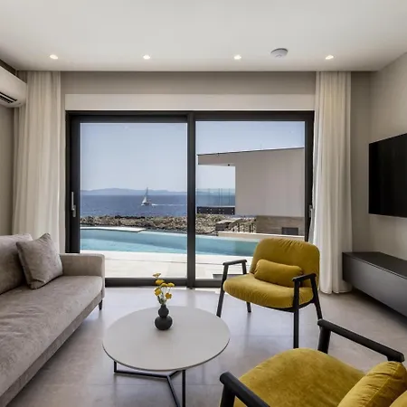 Luxury Mare & Luce Seaside Heated Pool Sauna Villa