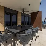 Luxury Mare & Luce Seaside Heated Pool Sauna Вилла Potomje