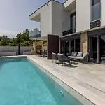 Vila Luxury Mare & Luce Seaside Heated Pool Sauna *