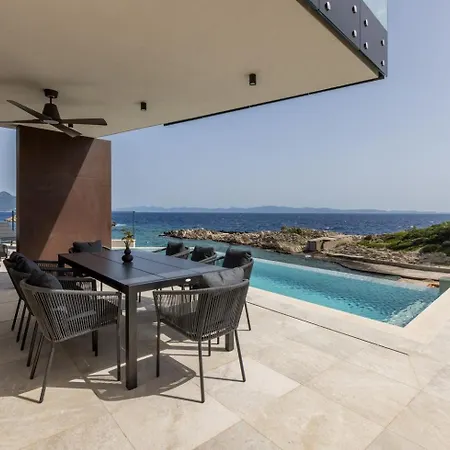Luxury Mare & Luce Seaside Heated Pool Sauna *