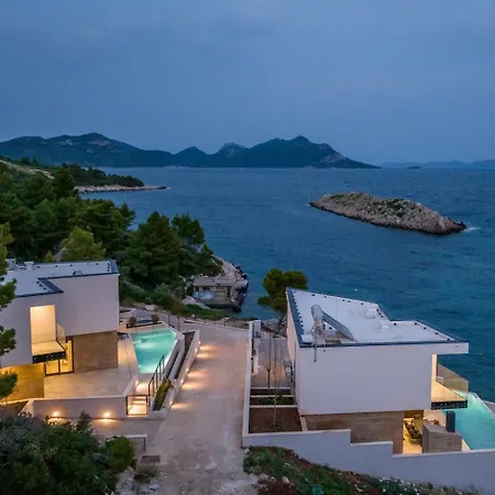 Luxury Mare & Luce Seaside Heated Pool Sauna Villa