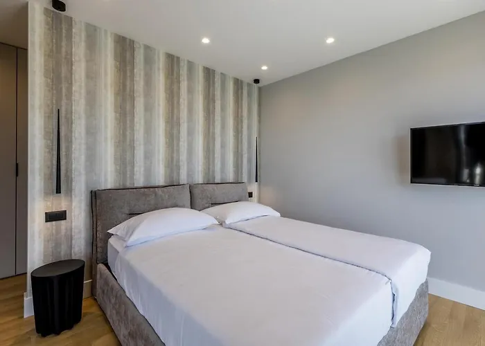 Luxury Mare & Luce Seaside Heated Pool Sauna Villa *