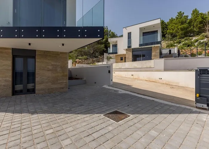 Luxury Mare & Luce Seaside Heated Pool Sauna