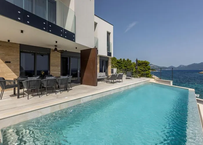 Luxury Mare & Luce Seaside Heated Pool Sauna