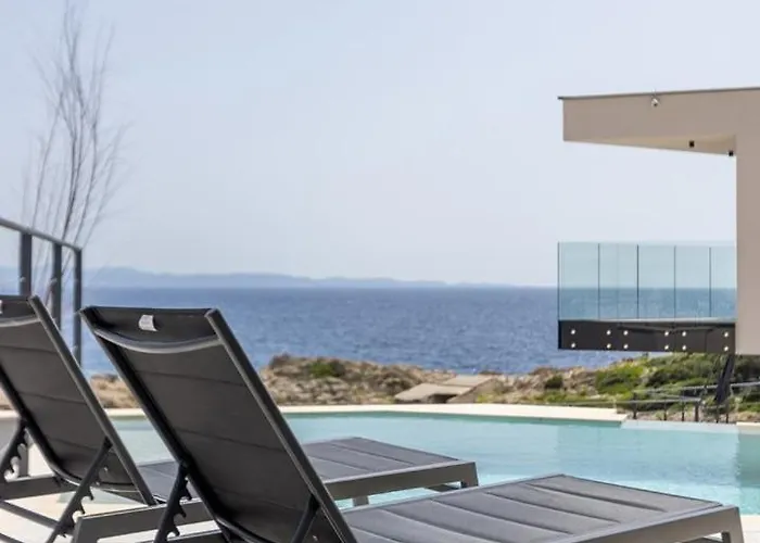 Villa Luxury Mare & Luce Seaside Heated Pool Sauna